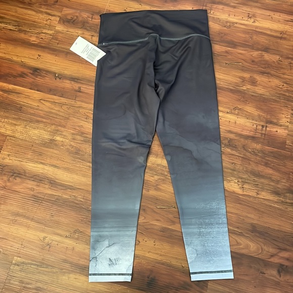 Sol and Mane, Mudra Full Legging, Charcoal Lagoon, M, NWT - Picture 4 of 5